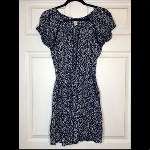 Blue / White patterned summer dress